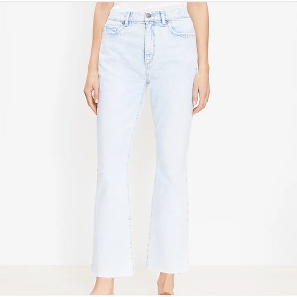 Loft light wash curvy high rise kick crop jeans size 2 or 26 - Picture 1 of 8